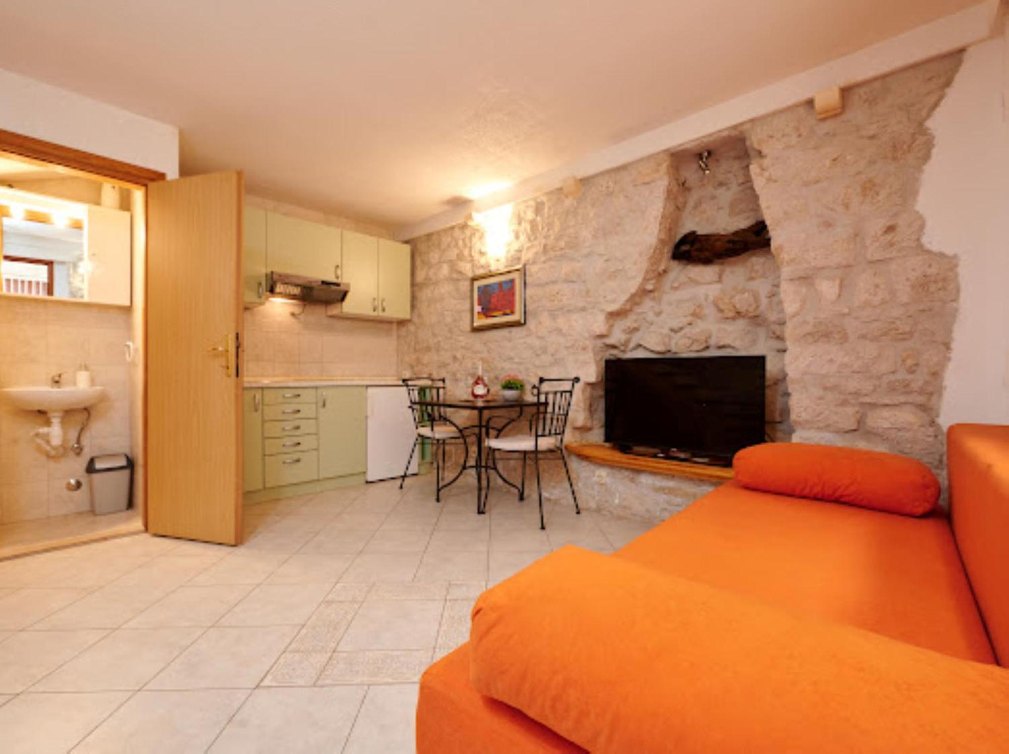Guesthouse Ana Trogir Old Town Phòng bức ảnh