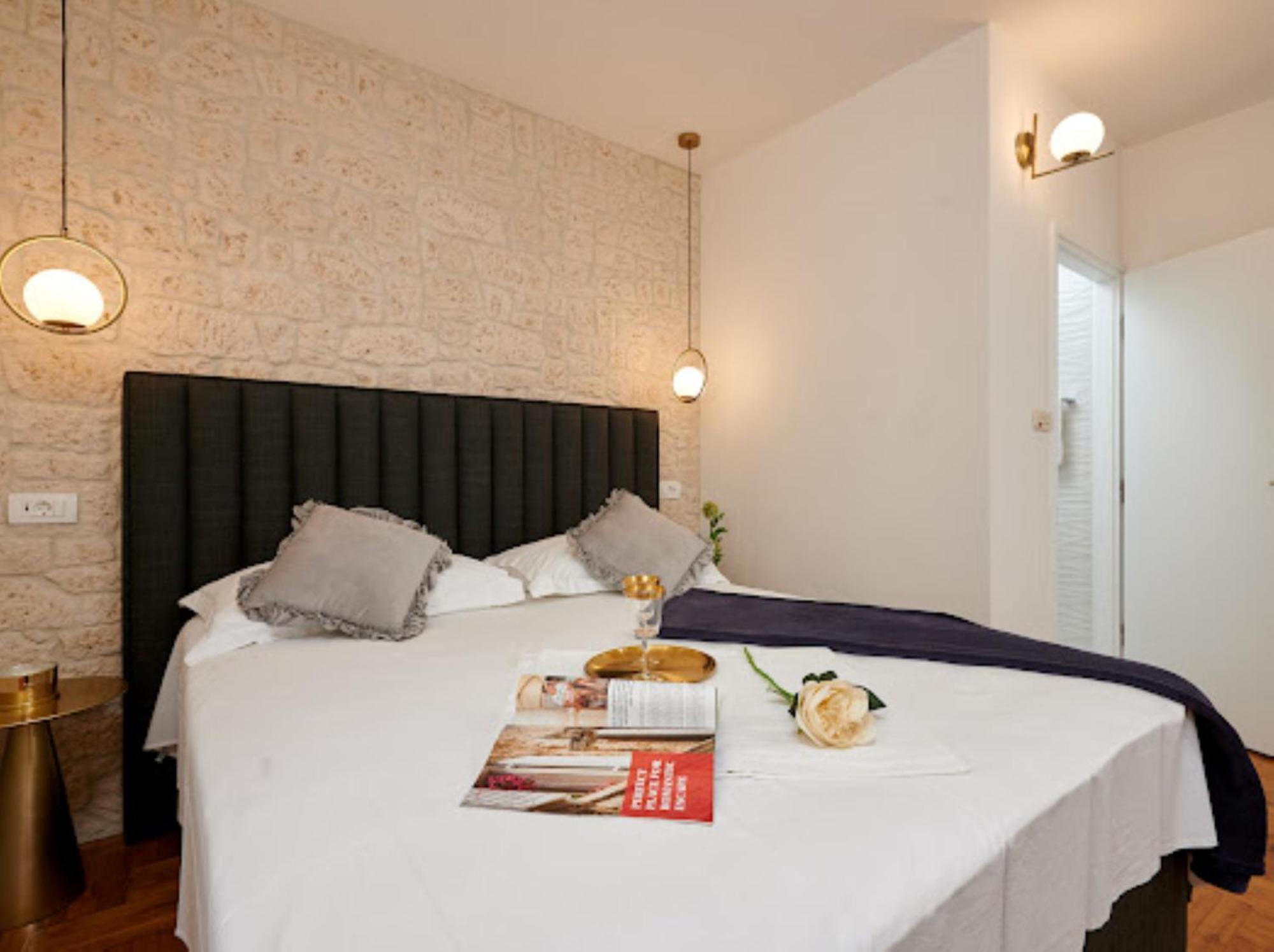 Guesthouse Ana Trogir Old Town Phòng bức ảnh